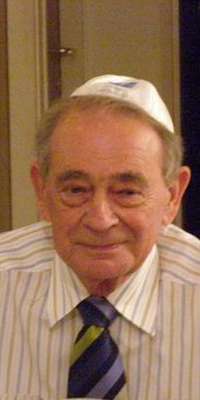 Roman Frister, Polish-Israeli journalist and Holocaust survivor., dies at age 87